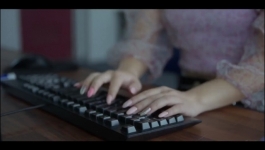 Fakes - Season 01 Episode 02